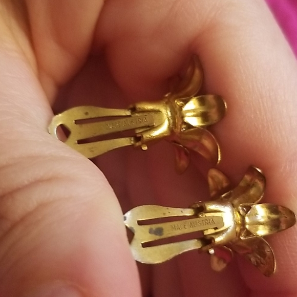 *Sold* Vintage Earring Lot of 4 - Picture 8 of 10